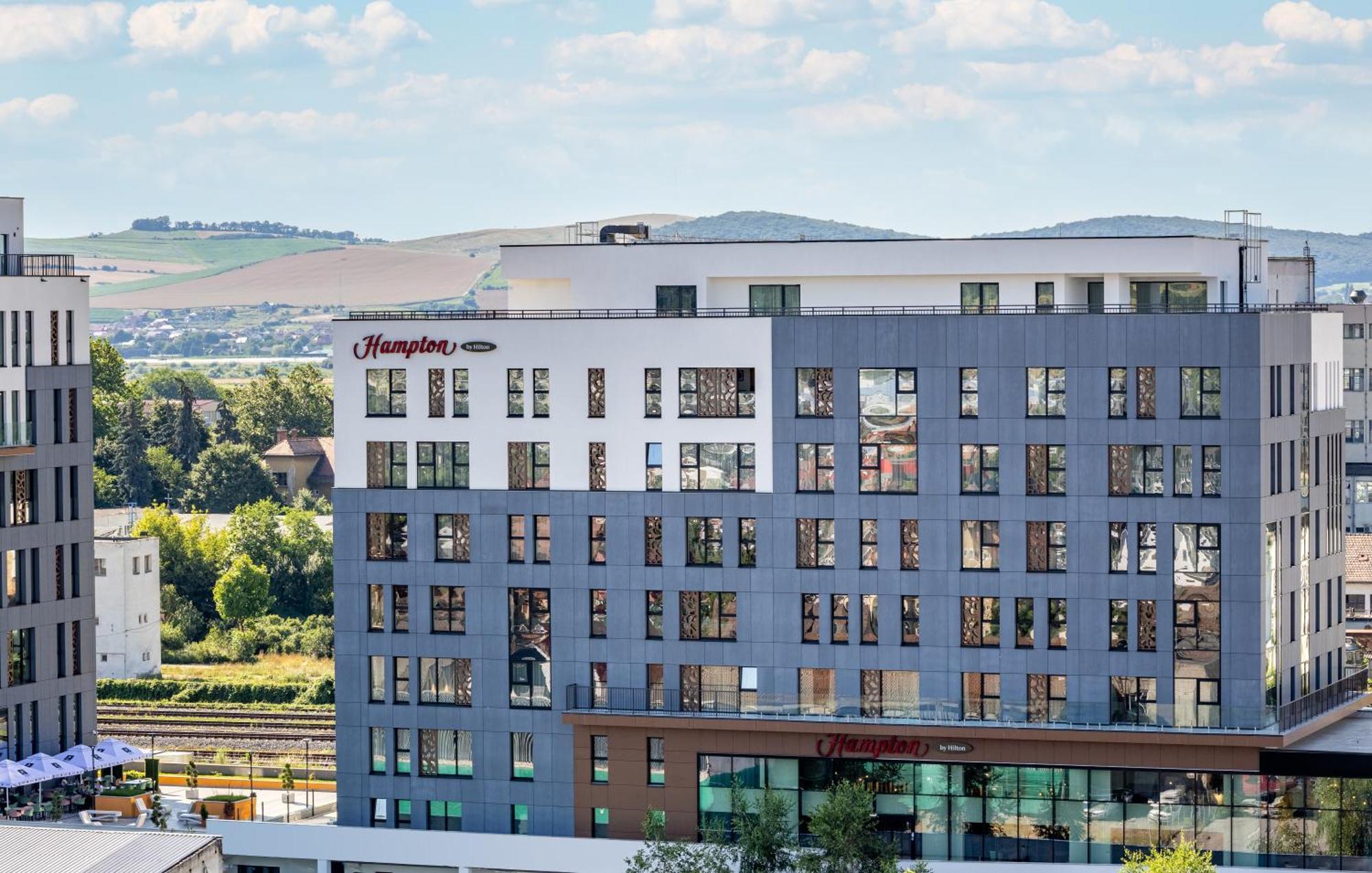 Hampton By Hilton Тыргу-Муреш Экстерьер фото